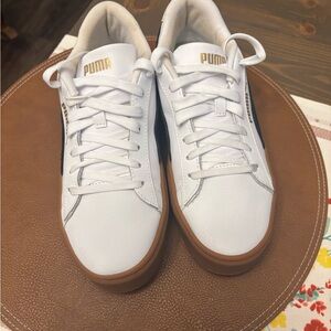 Puma Women’s White Leather Sneakers with Gum Sole